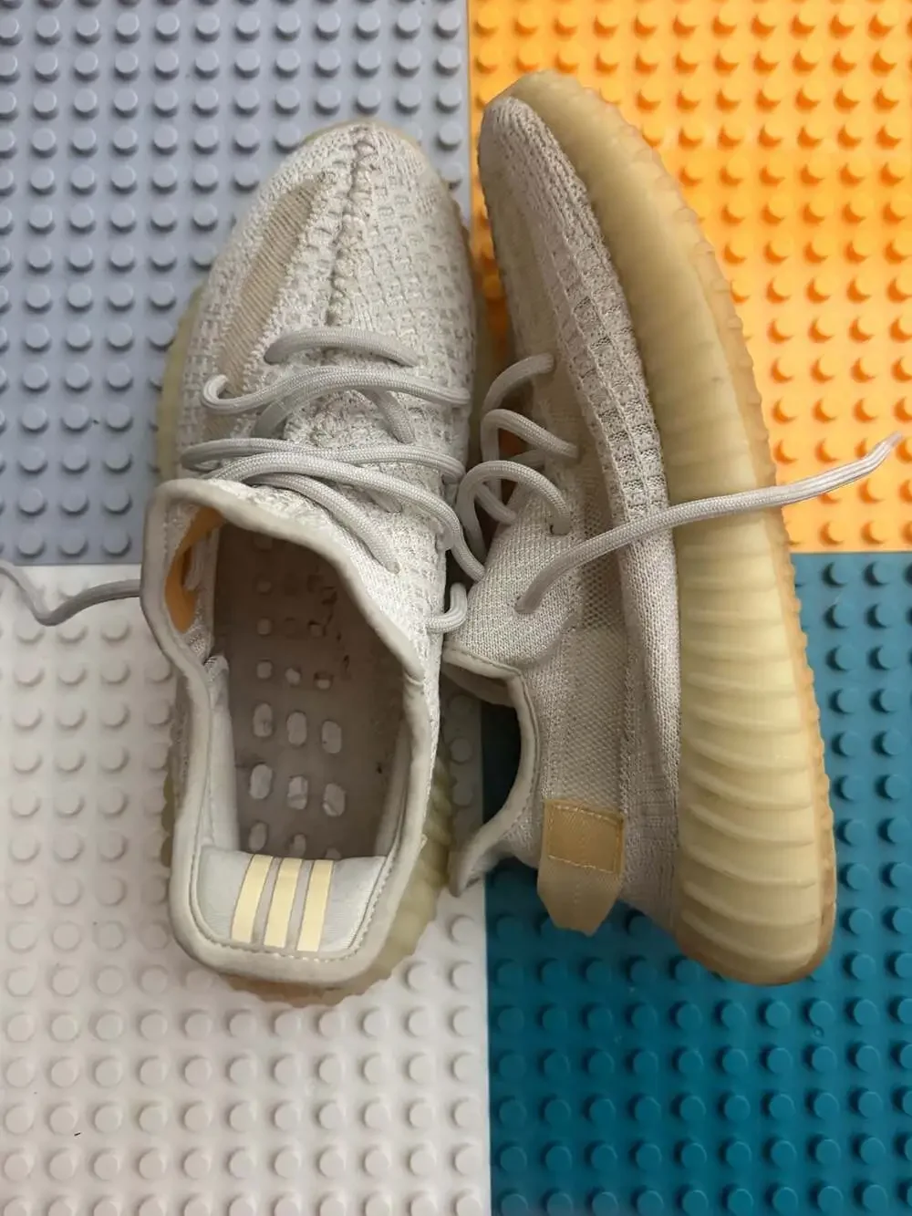 Adidas Yeezy Boost 350 V2 Light Sneakers